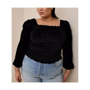 Torrid size 3 velvet black smocked square neck top - EUC